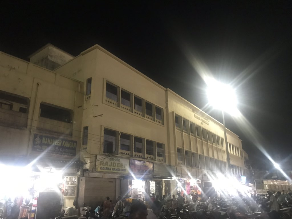 sudarsansand's tweet image. Jai Jagannath , happy to see that power supply has been restored to Jagannath temple &amp;amp; Grand road now. Thank to all who are working day and night to #ReBuildPuri 🙏 #CycloneFaniAftermath