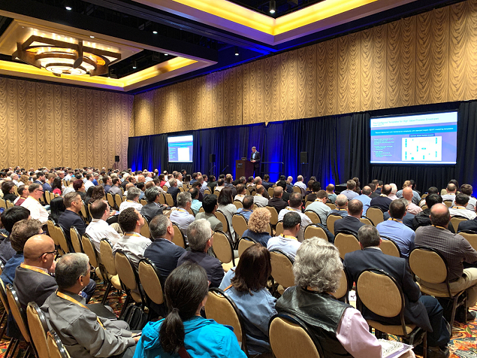 AspenTech's tweet photo. Henrik Terndrup presenting to a full session on the great benefits of #AspenGDOT! #GDOT #OPTIMIZE2019 #PSC #APC https://t.co/QIC6U0viAC