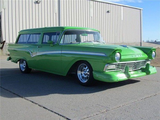 Name that wagon! ⠀
⠀
#JohnnyLawMotors #wagonwednesday #wagonlife