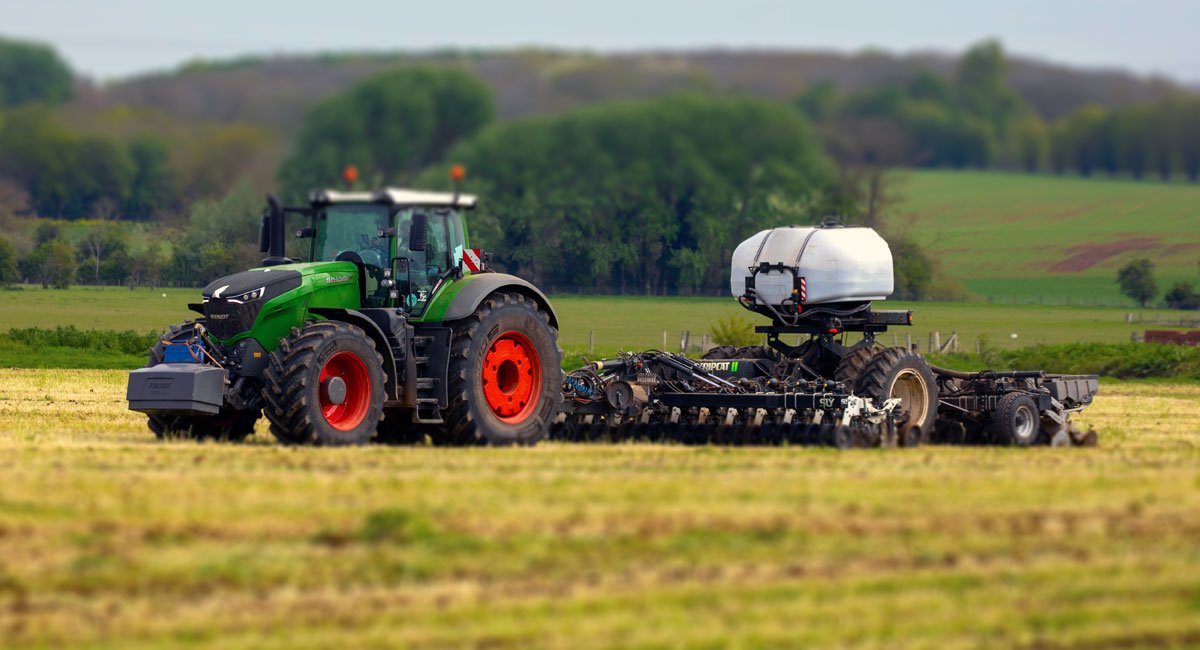 HorizonAgri's tweet image. Sly Agri #StripCat + @Fendt_UKIreland 1050 = #DreamTeam 💪💪💪
Find out more about how our products can help you nuture your soil and improve your yields at slyagri.com 
#SoilProtection #Agronomy #Arable #Farming
Thanks to @FarmingPhotos for the pic 📸👍