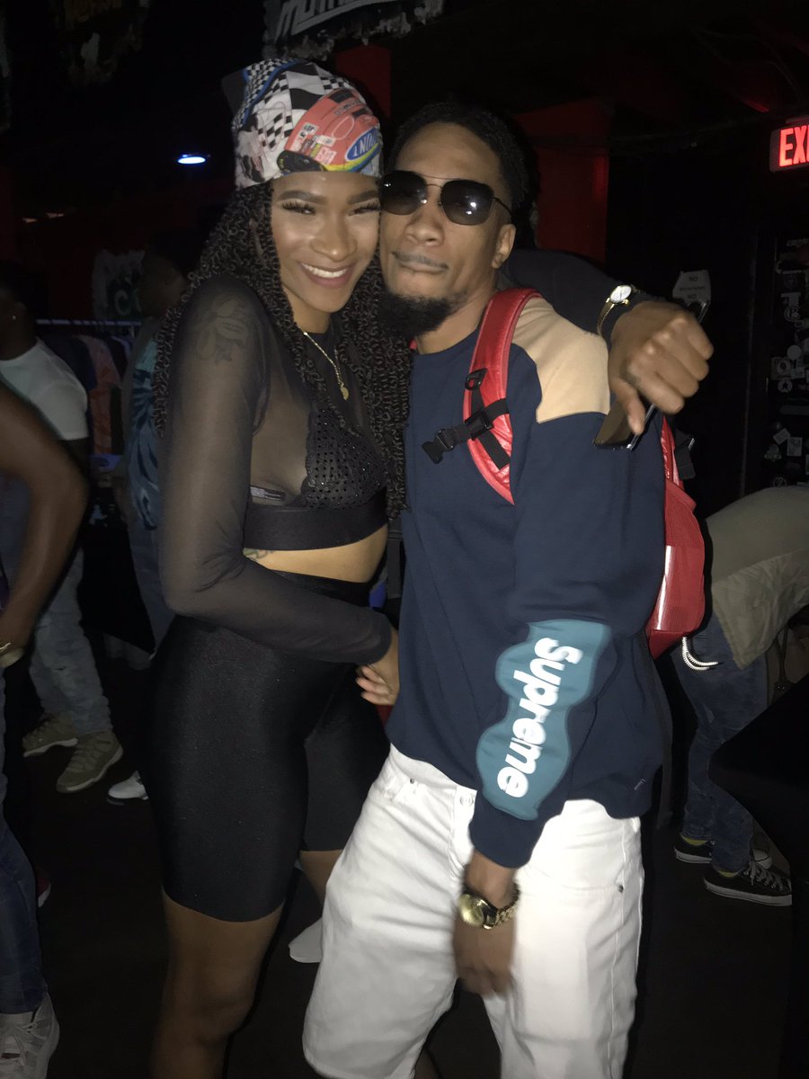 SlimDrenchy's tweet photo. Put the city on my fuckin back &amp; shoulders! 💪🏽 #CLTRFEST https://t.co/0iA7sQEX1e