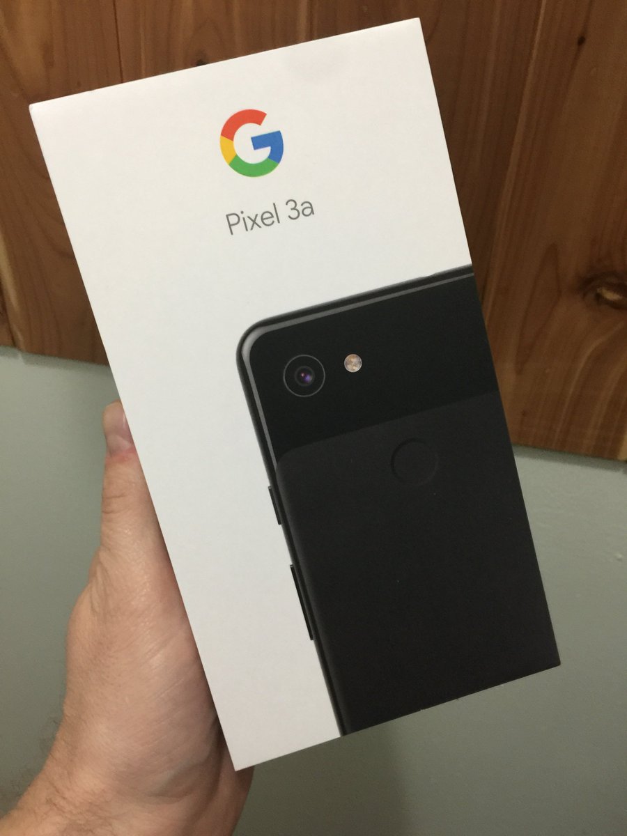 elijahmanor's tweet image. 🎉 Look what just arrived! 
Upgrading from an older phone (iPhone 6 Plus). I'm super pumped about the camera as I take lots of pictures & videos of my family.
This is a big change for me because I've had an iPhone ever since the 1st model & have never had an Android as my phone