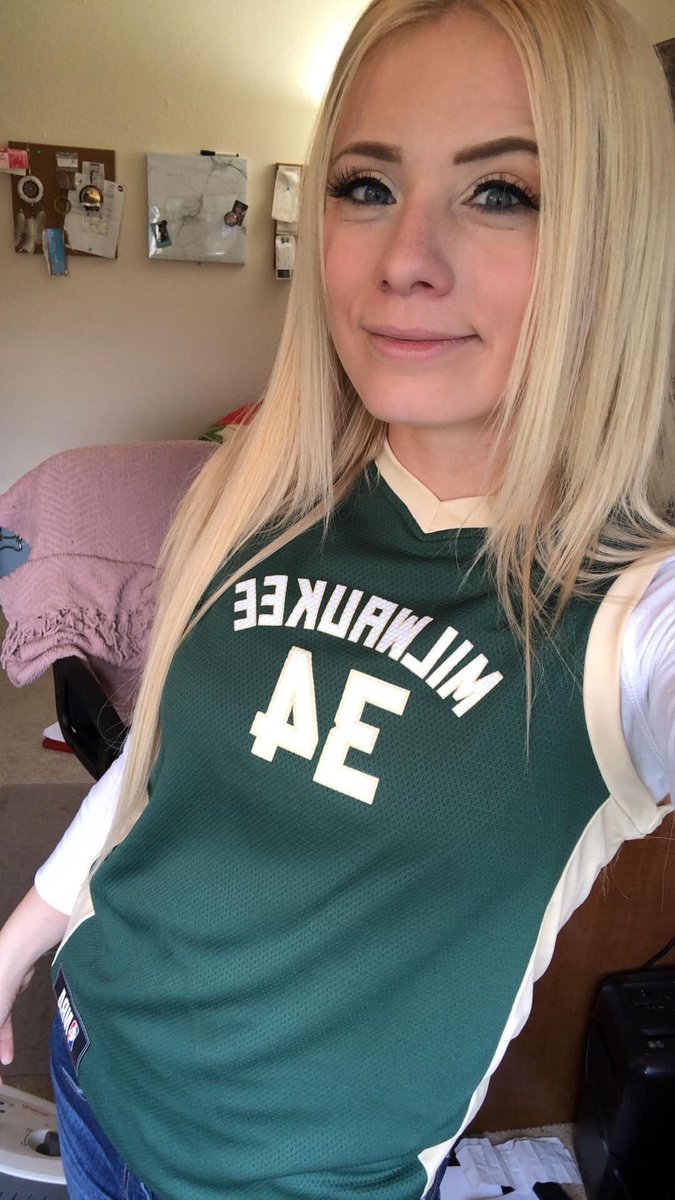Soooo excited to watch the Bucks game tonight!! @IKE_Bucks I got my favorite jersey on, think you can ask Giannis after he wins if we can play 1-on-1 sometime? @Giannis_An34 GO BUCKS! 🦌💚 #MKEproud #NBAplayoffs