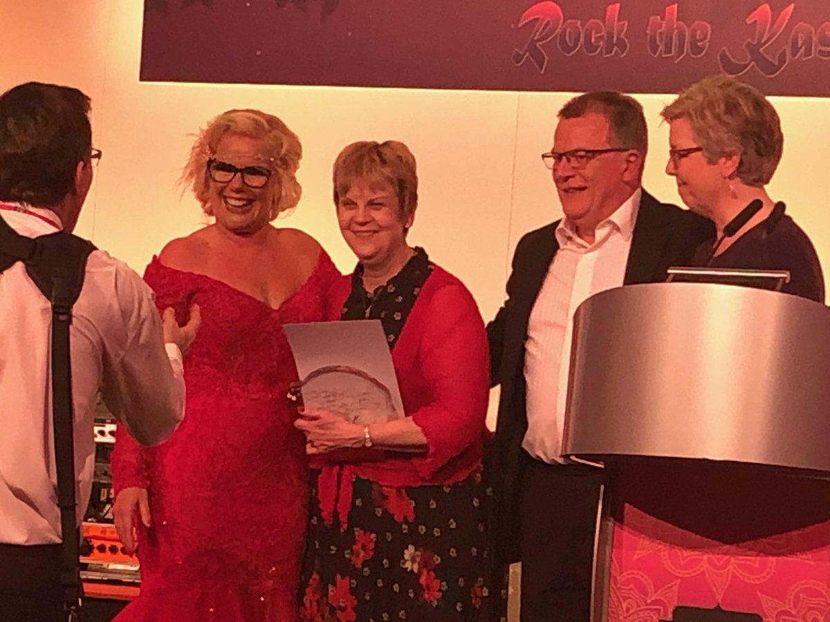 Julie Towers tweet media