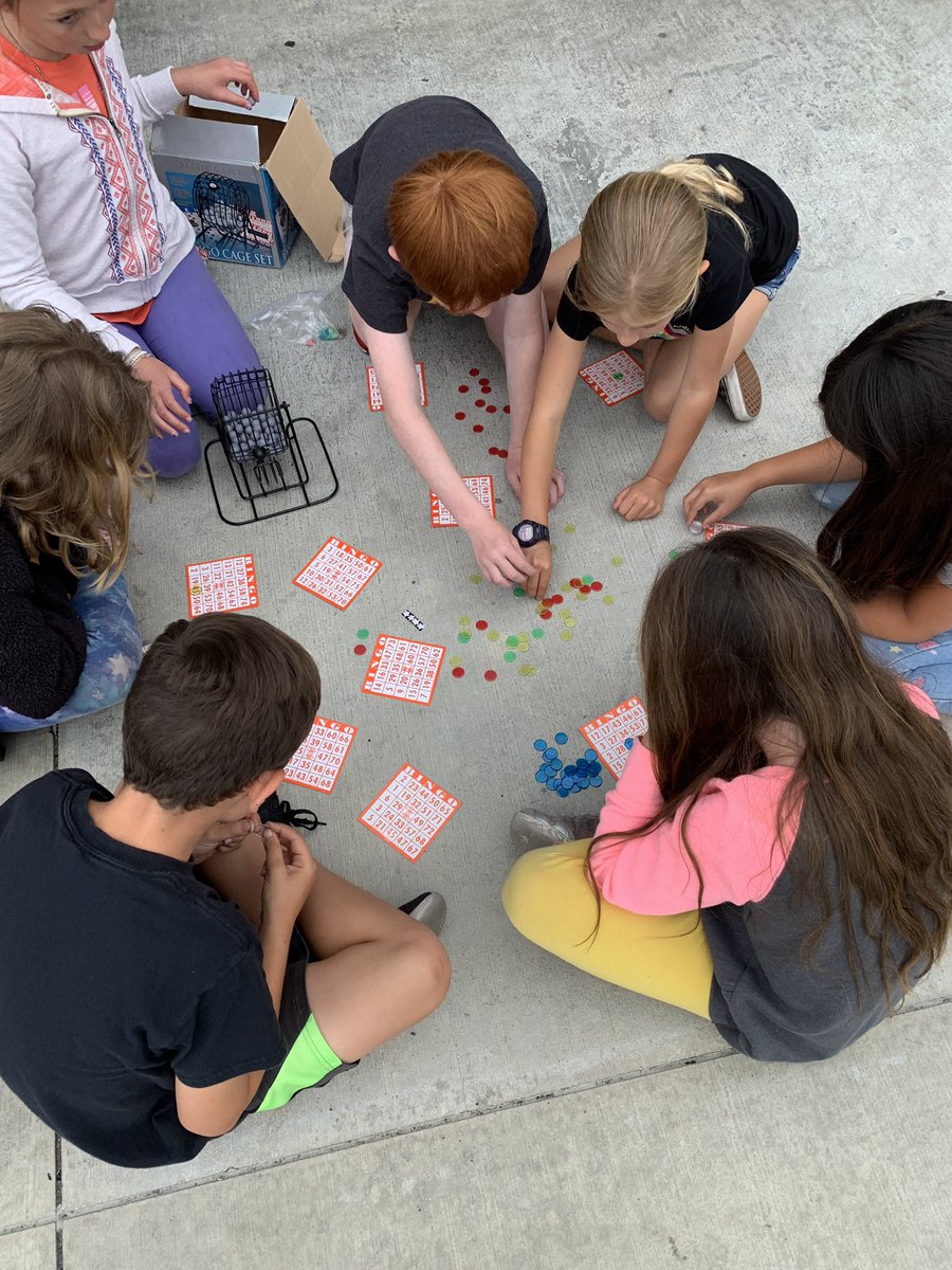 Haweselementary's tweet photo. Our hawesome corner for recess is still going strong and we added a table to the mix! #kidpowered #recess #behawesome #hawesnation https://t.co/Y1ZE1oRLwY