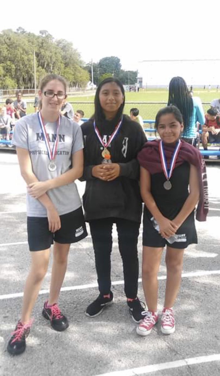 MonykaPaul's tweet photo. 8th grade 2019 Mann Mile Challenge Finale Gold, Silver and Bronze Winners!!!
@DanteJones_HCPS @Raiders_Media @HillsboroughSch 
#milechallange #Hillsborough #middleschool #Mann #Raiders #PE #Finale #Runners #gold #silver #bronze #awards #winners #proudteacher https://t.co/CzIqwnHjix