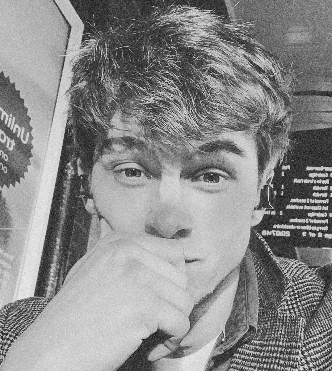 𝙋𝙀𝙍𝙎𝙀 : off. (@cxmpulsivc) on Twitter photo 