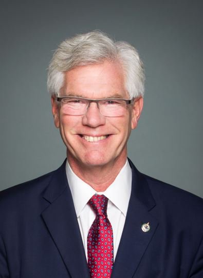 EmbCanChile's tweet image. Estamos listos para recibir mañana al Ministro de Diversificación del Comercio Internacional 🇨🇦 Jim Carr quien asistirá a reunión ministerial de @APECChile2019 en #ViñadelMar. Canadá impulsa diversificación de comercio inclusivo mediante acuerdos como el #TPP11. 
#TimeToDiversify