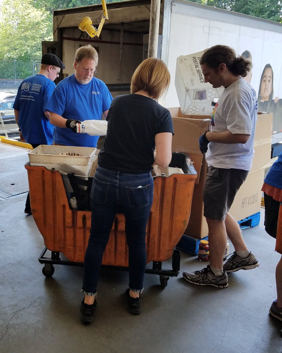 USA829IATSE's tweet photo. Thanks to @IATSE members who helped unload 25,000 pounds of food for the @NALC_National @StampOutHunger effort in Seattle; including @USA829IATSE designers Brendan Hogan,Rick Paulsen,Roberta Russell,Michael Wellborn, @IATSELocal15 member Ken Harris &amp; @IATSE887 member Deb Barker. https://t.co/pr8FOgIR3l