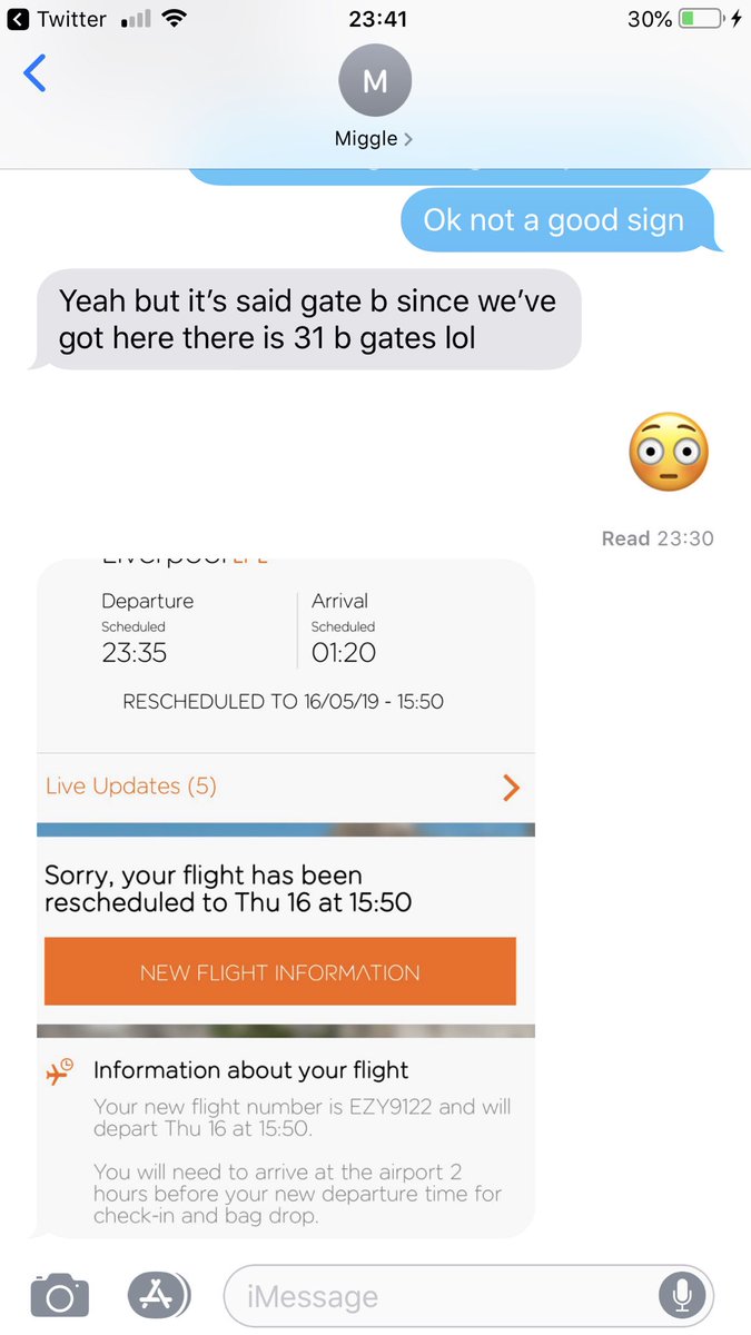 DiscoZoe's tweet photo. @easyJet look and you still won’t help her stuck in airport! @flightdelays https://t.co/XD4PzzrbFT