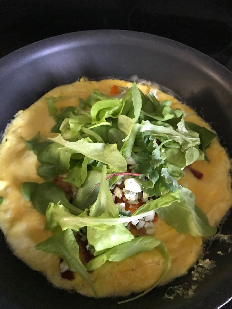 TowerGarden's tweet photo. RT @MrDinAshford: Cooking an omelet with greens grown by 6th grade students from the ⁦@ashfordschoolct⁩ tower garden. #schooltotable https://t.co/qRkuw9um2I