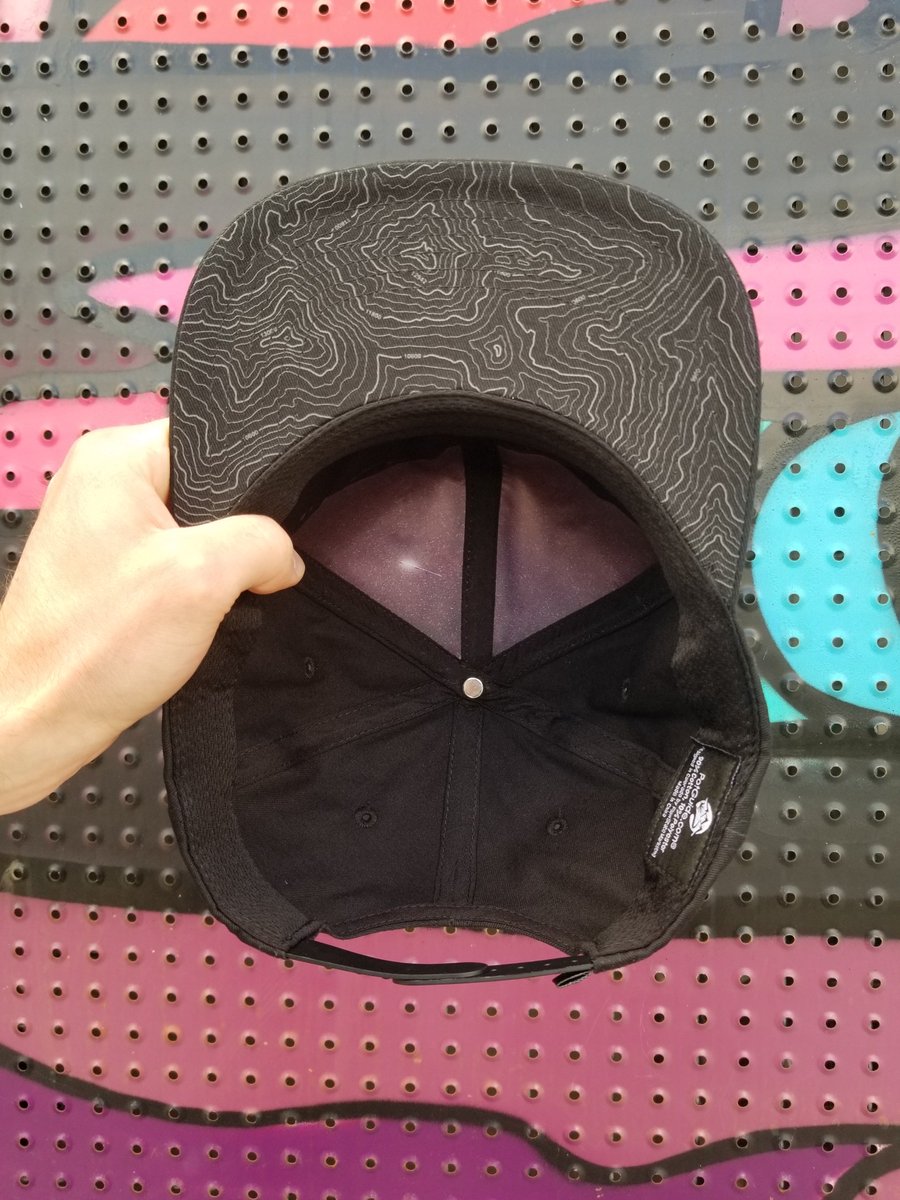 mypotguide's tweet photo. We’re giving away one of our incredibly unique #PotGuide hats! Entering to win is easy, simply 👇
1. Follow @mypotguide
2. Retweet &amp; like this tweet
3. Comment with your favorite cannabis strain
Winner announced 5/20! 🙌🤠 https://t.co/Z5Dvegefm7