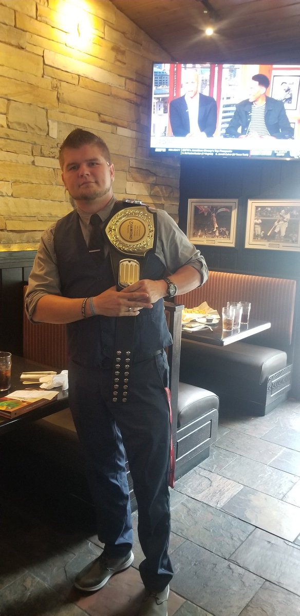 opcguy27's tweet photo. @FamilymanLL @TheVacationDR @DRIguy2017 @RhettBolling @tchrisbrock45 @Locolouie12 @chadbadri @TimPonder6 @charelz777 the belt showed up at cheddar's country kitchen https://t.co/XY6LgM93TC