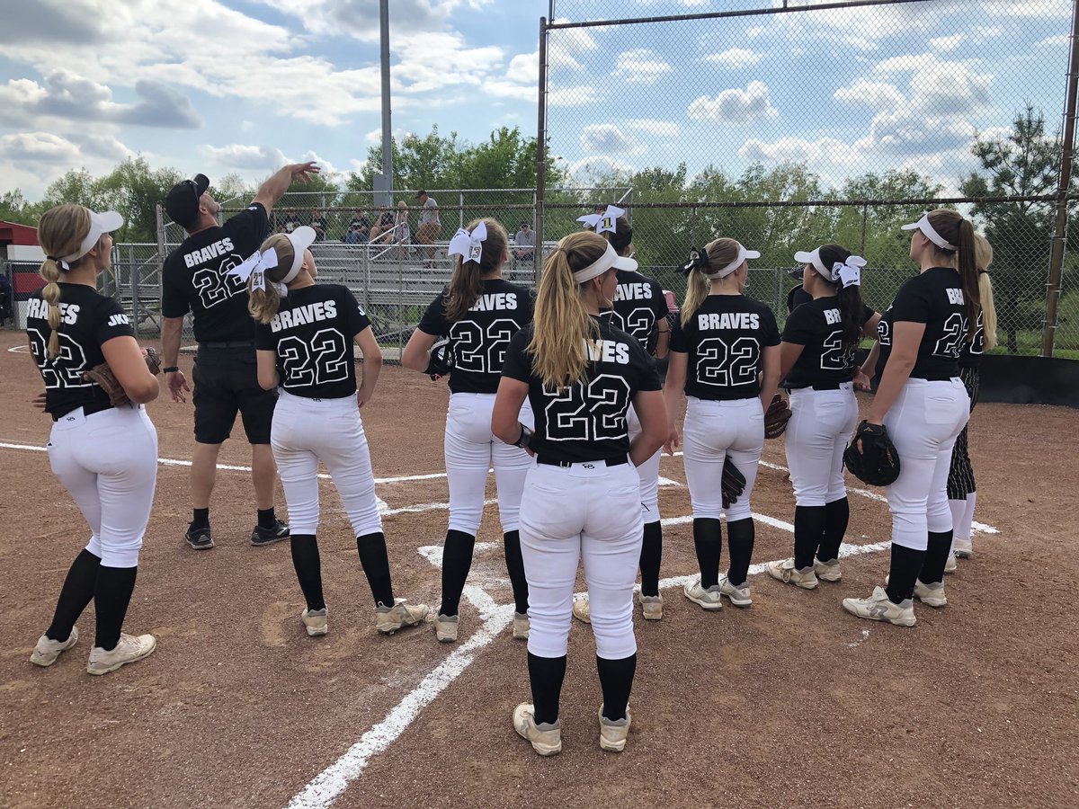RickSemmler's tweet photo. Classy move by South Vermillion softball. For their road game at Terre Haute South tonight the team all wore #22 on back of their uniforms to honor Jenna Perrelle https://t.co/r59GD48sZL