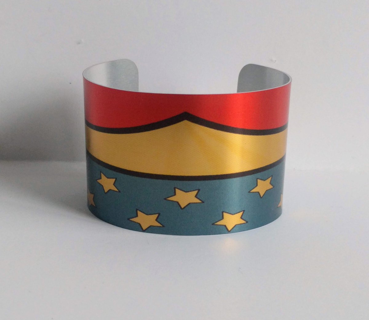 RedFishRueFish's tweet photo. ICYMI: The Wonder Warrior Cuffs are now available! https://t.co/hOyPvMZsMK