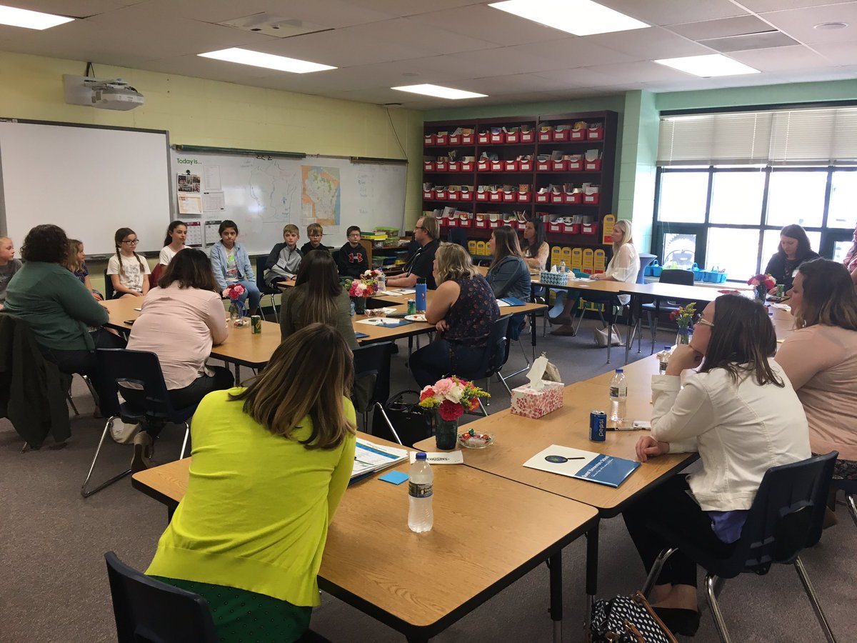 MrsSimacek's tweet photo. Quest Visitation Day with student panel #questelem #mpqtigerway #riponwiproud https://t.co/bqTjxe6Abd