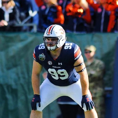 NFLDraft_2020's tweet image. 2020 NFL Top Seniors: FB
6 Spencer Nigh AUBURN
5 Hayden Johnson ARKANSAS
4 Nick Ralston LOUISIANA
3 Brady Ross IOWA