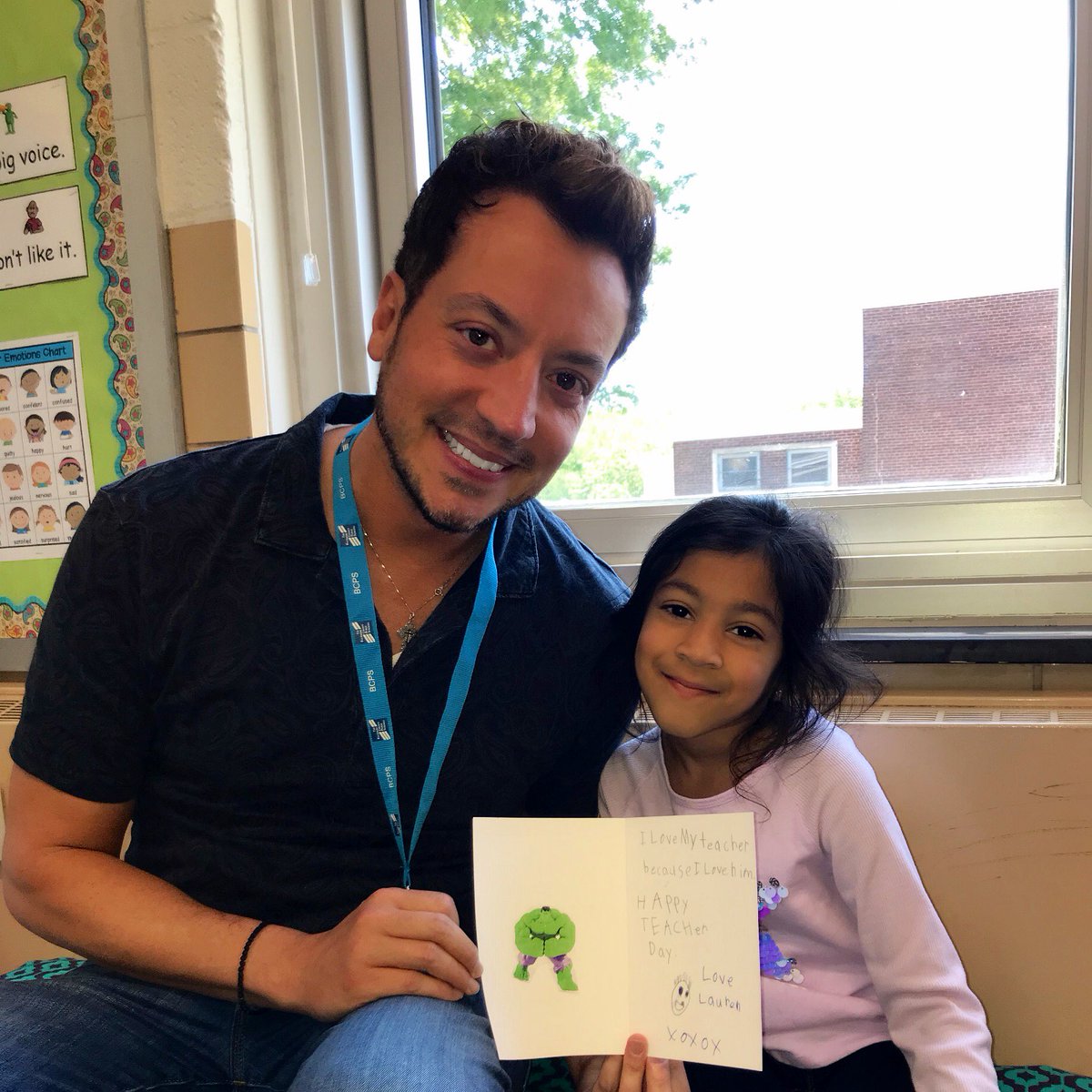 GeorgeCassis's tweet photo. Truly humbled to receive this sweet thank you card from a first grade reader at @MarsEstatesBCPS! ☺️⭐️🍎@kellyaoconnell #marsstars #TeacherAppreciationWeek https://t.co/Z8nxi4F7Ag