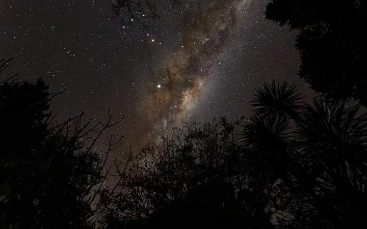charlydn's tweet image. Centro galáctico desde Punta Indio.