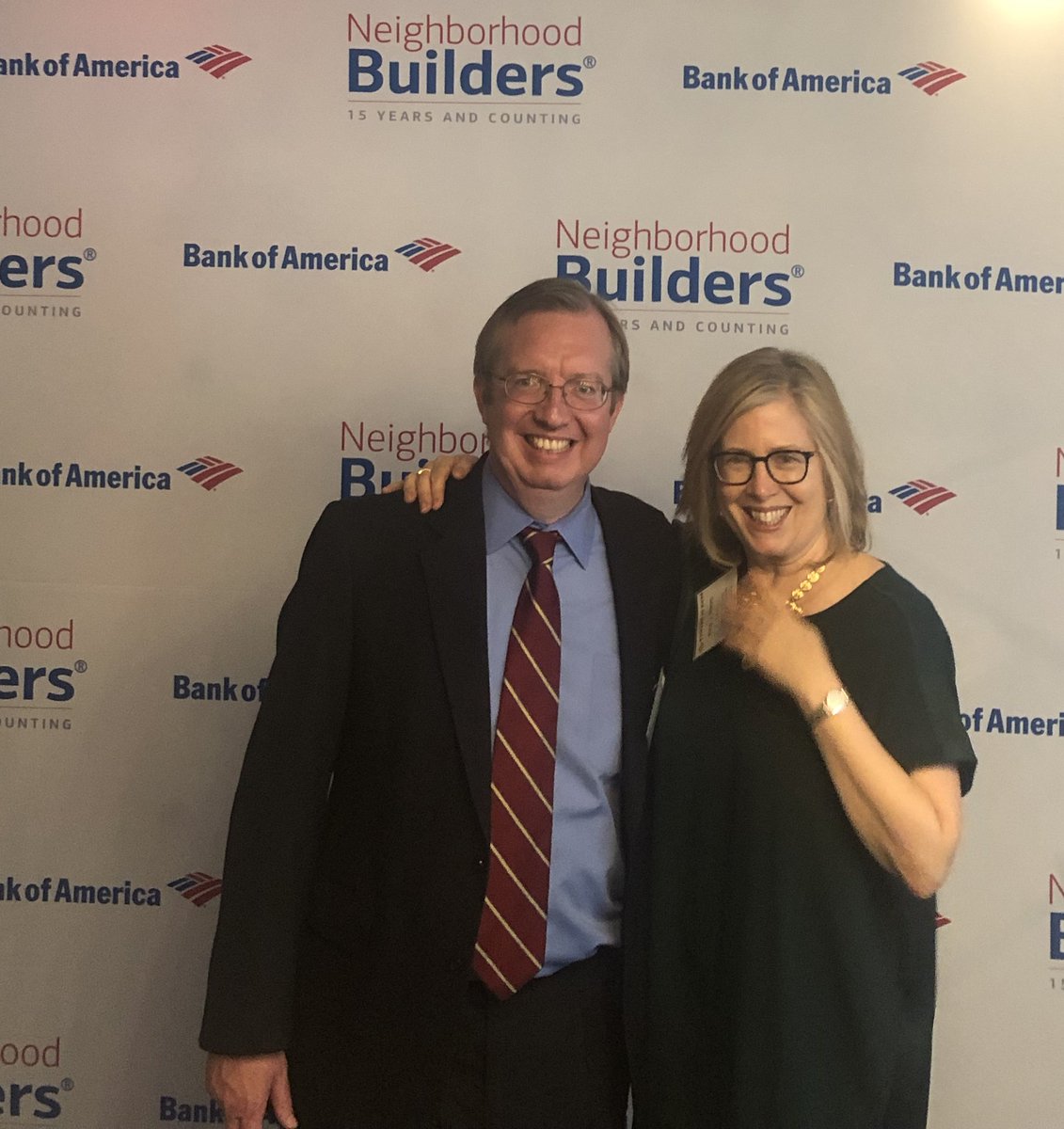 KFaustNHSChi's tweet photo. It was great to run into fellow Chicago area leader Doug Kenshol of South Suburban PADS at the @BankofAmerica #neighborhoodbuilders Executive Leadership Training in Portland this week. So far the training has been exceptional! https://t.co/EO2N7yjiMX