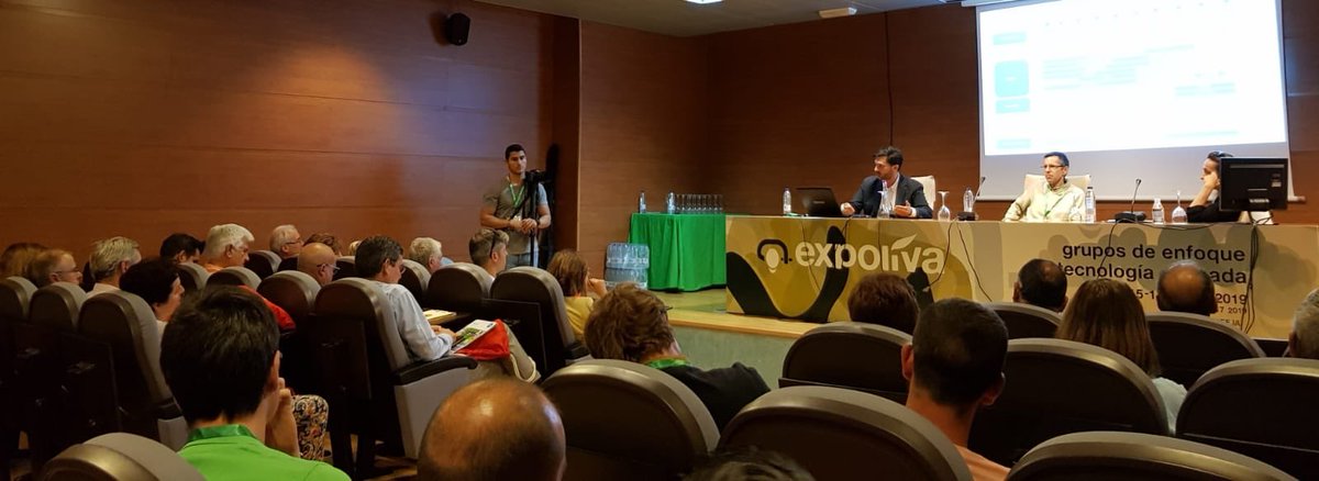 Presentación de la #catedraolivehealth en #Expoliva2019 Enfermedades emergentes en olivar, uno de los principales intereses de los productores