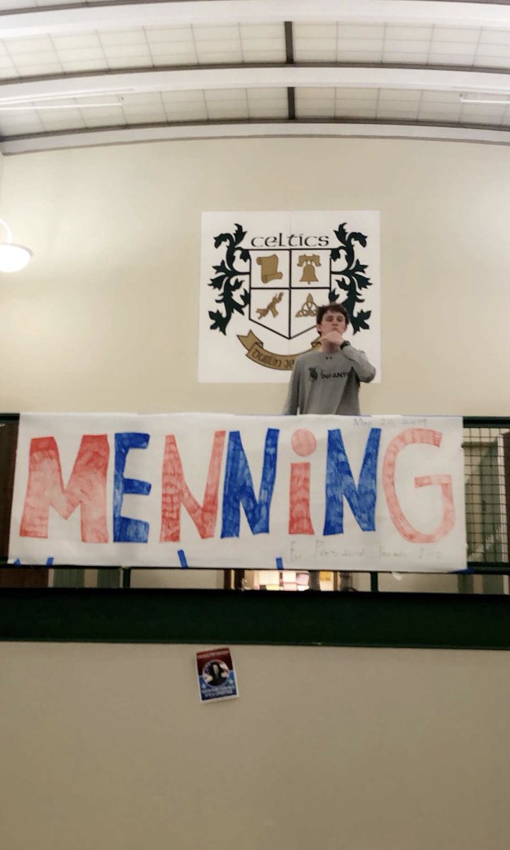 logan_4_pres's tweet photo. There is a new sign on the main stairwell! Take a picture with it and use hashtag #vote4logan for a retweet! 5 days until election day! https://t.co/nVTQKKrABl