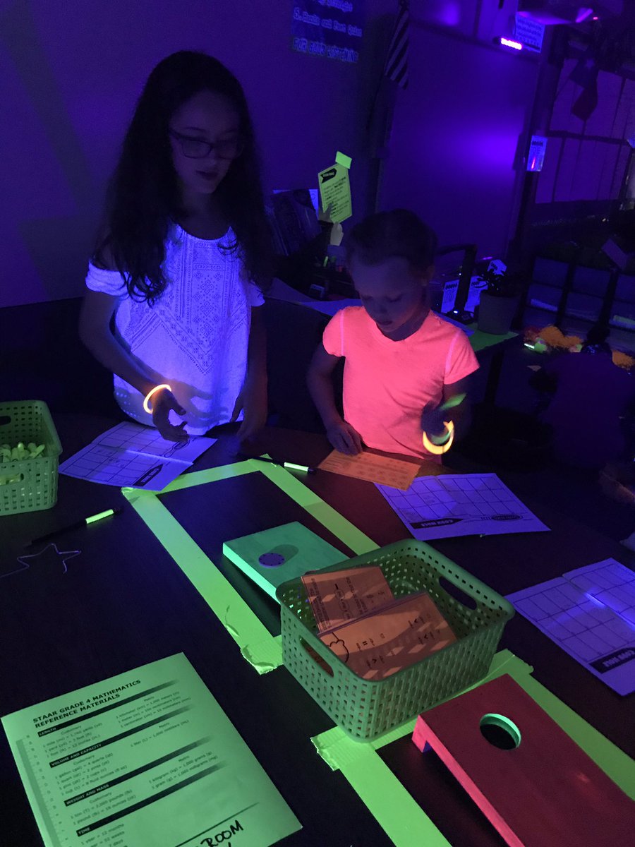 LeMeilleur4thgr's tweet image. Glow Crazy for Math???? Why yes! Yes we will! #ACECubs #glowmath #4thgraderocks