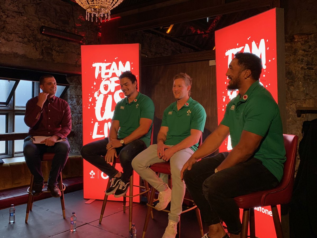 annatters's tweet photo. Delighted to be in Galway with the ⁦@ConnaughtRugby⁩ ⁦@bundeeaki12⁩ ⁦@QuinnRoux⁩ ⁦@kieranmarmion⁩ ⁦@AlanQuinlan1⁩ #teamofus #everyonein 🏉⁦@VodafoneIreland⁩ https://t.co/aKvA8Obq1r