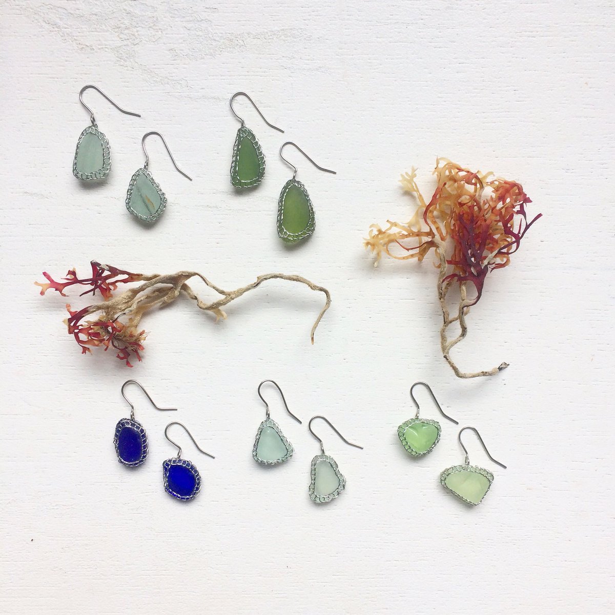 These delicate wire bezel wrapped #seaglass earrings are all looking for new homes in my <a href="/folksy/">folksy</a> store goo.gl/skOhEK <a href="/HandmadeHour/">HandmadeHour</a> #handmadehour #brighton