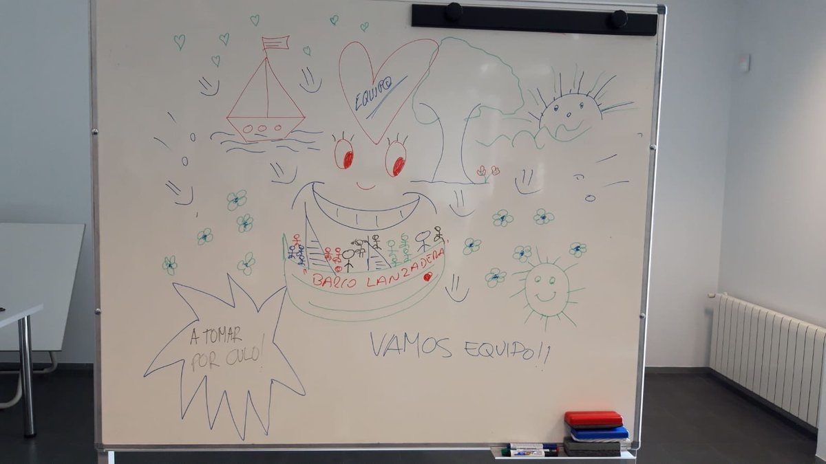 Nueva dinámica de grupo para integrar a nuestra nueva compañera Katty, cada uno expresamos lo que sentiamos en la pizarra y uniéndolo todo esto fue lo que nos salió!!! Un rato muy divertido 👩🏻‍🎨👨🏻‍🎨💕🚀🚀 @Lanzaderas_EES <a href="/FundacionSMLRPH/">Fundación Santa María la Real</a> <a href="/fundacionTef/">Fundación Telefónica</a> <a href="/valenciactiva_/">València Activa</a> <a href="/AjuntamentVLC/">Ajuntament València</a>