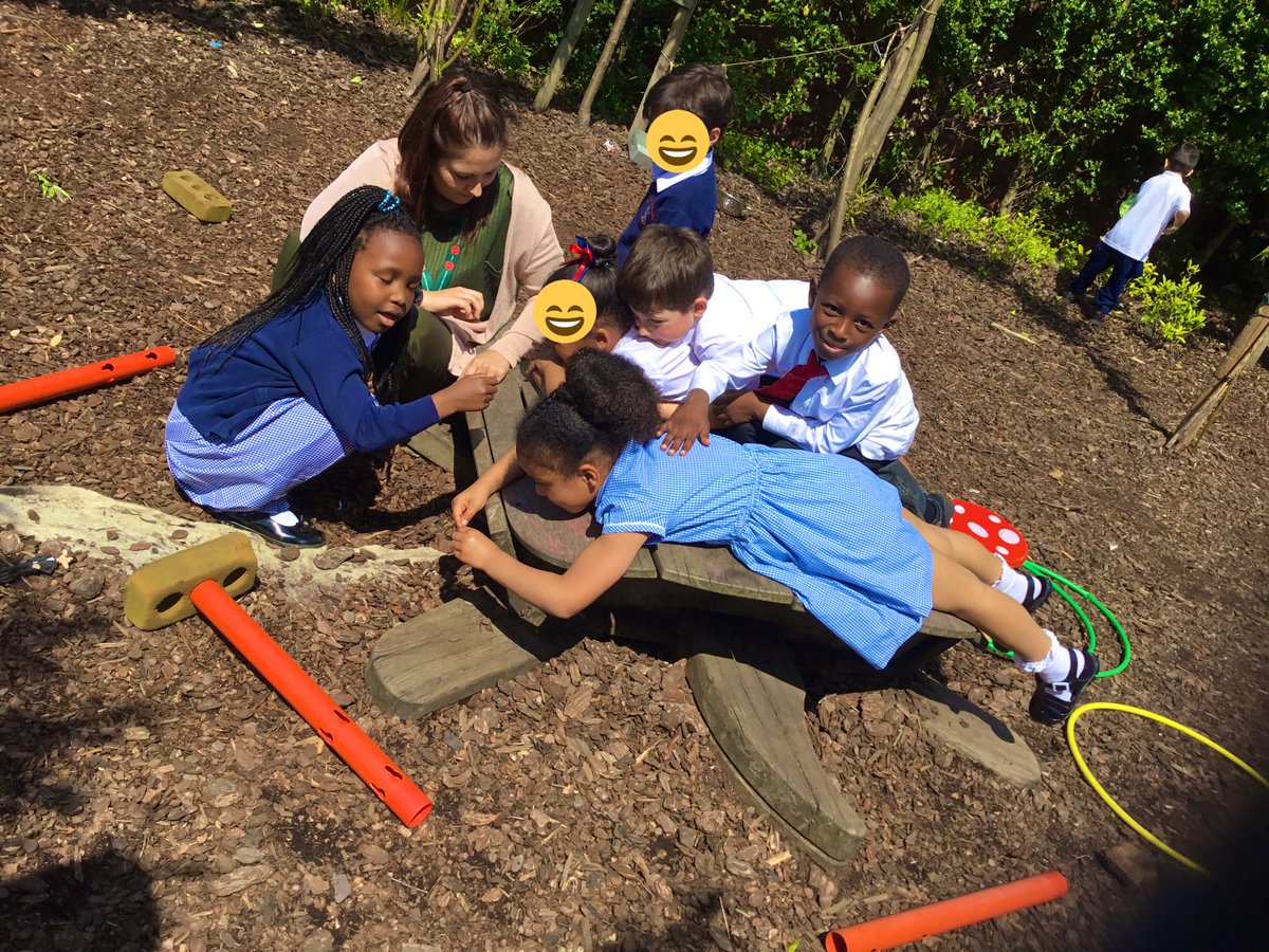 RecPleasant's tweet photo. Learning and laughing! Lots of fun in the sun in @RecPleasant @pleasantsteyfs this week. Our #pleasantstmathematicians used cylinders to build towers, some children enjoyed a massage and Basil spotted an X in the sky. Isyraf relaxed by topping up our lazy river @PleasantStPrim https://t.co/qPW8TuQKjt