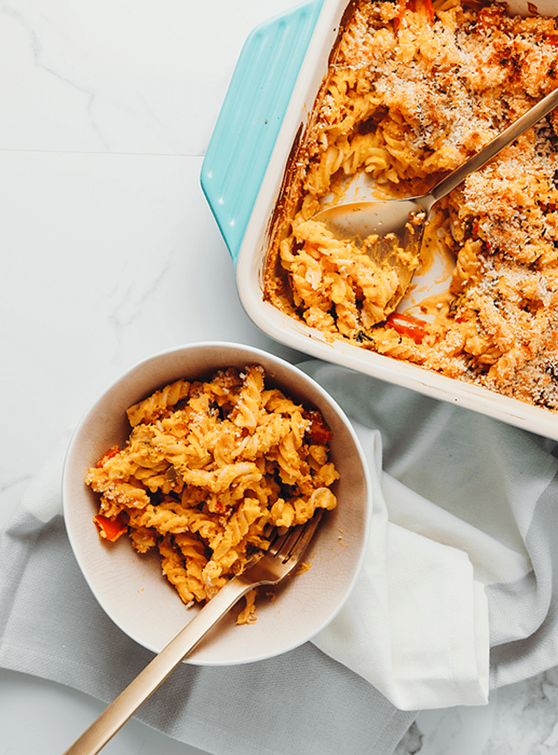 itslivb's tweet photo. My recipe for Creamy Sweet Potato Pasta Bake (vegan with gluten-free option) is the comfort food recipe you didn't know you needed!  https://t.co/4I3x6ba7os #vegan #glutenfree https://t.co/oZVq0ulPc5