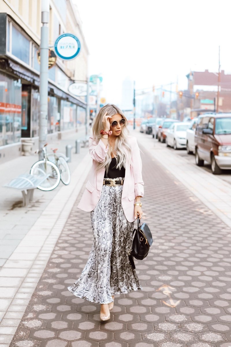 Kelli started as a food blogger but then, quite literally, looked so good doing it, she had to expand. <a href="/bighairfoodie/">Kelli Bastin</a> is your one stop shop for amazing style and serious #foodporn. bighairandfoodiefare.com