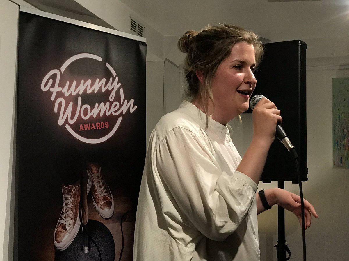 funnywomen's tweet photo. Best babysitter #EvaBindeman #FWAwards2019 @alchemy198 https://t.co/VQ9DaFlj4p