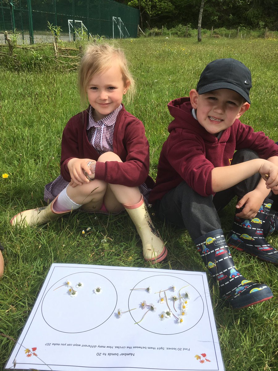 🌲Today we practised our number bonds outdoors🌱🌿🌸🍃  #outdoorlearning #mathsandnumeracy #RecY1