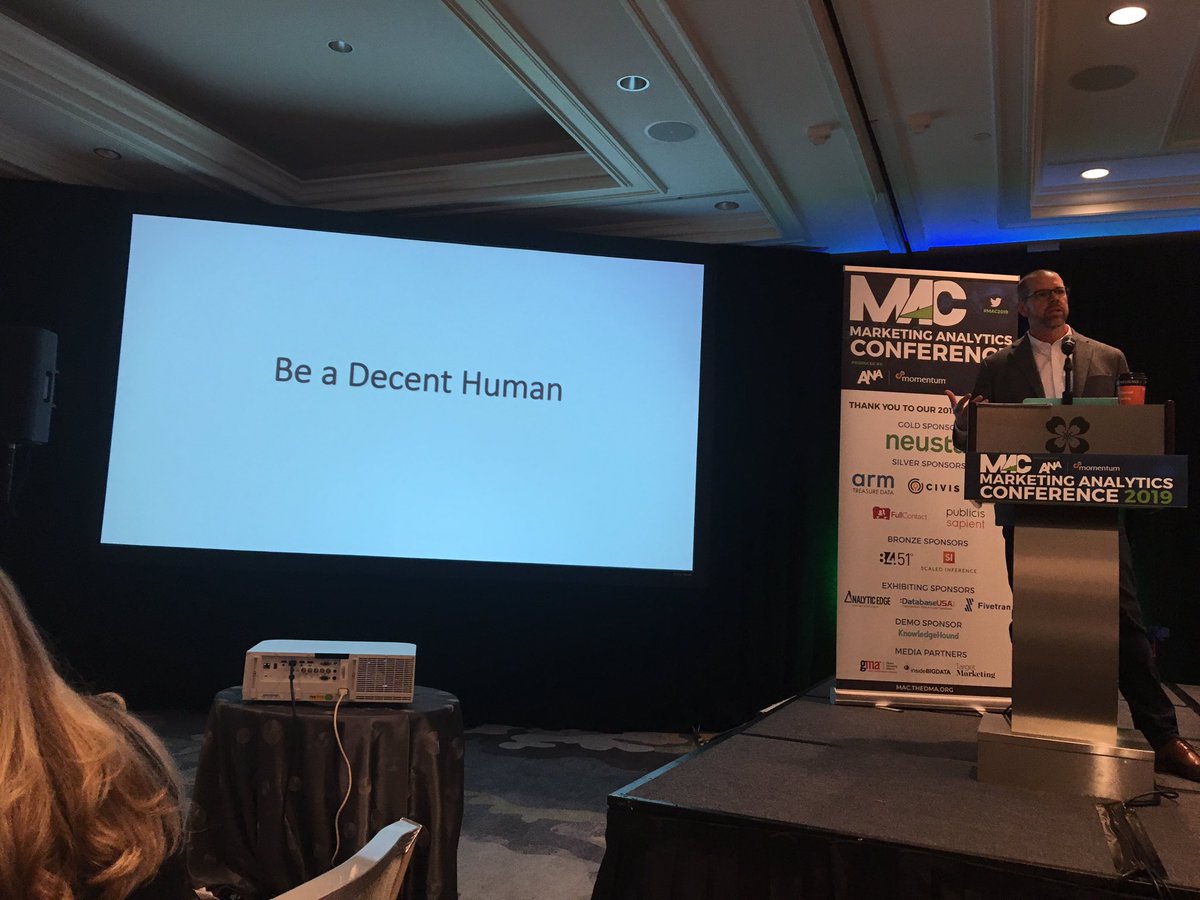 CarpeDiFemme's tweet image. If only all #marketers started with “be a decent human” @FullContact #MAC2019 #crowdrise