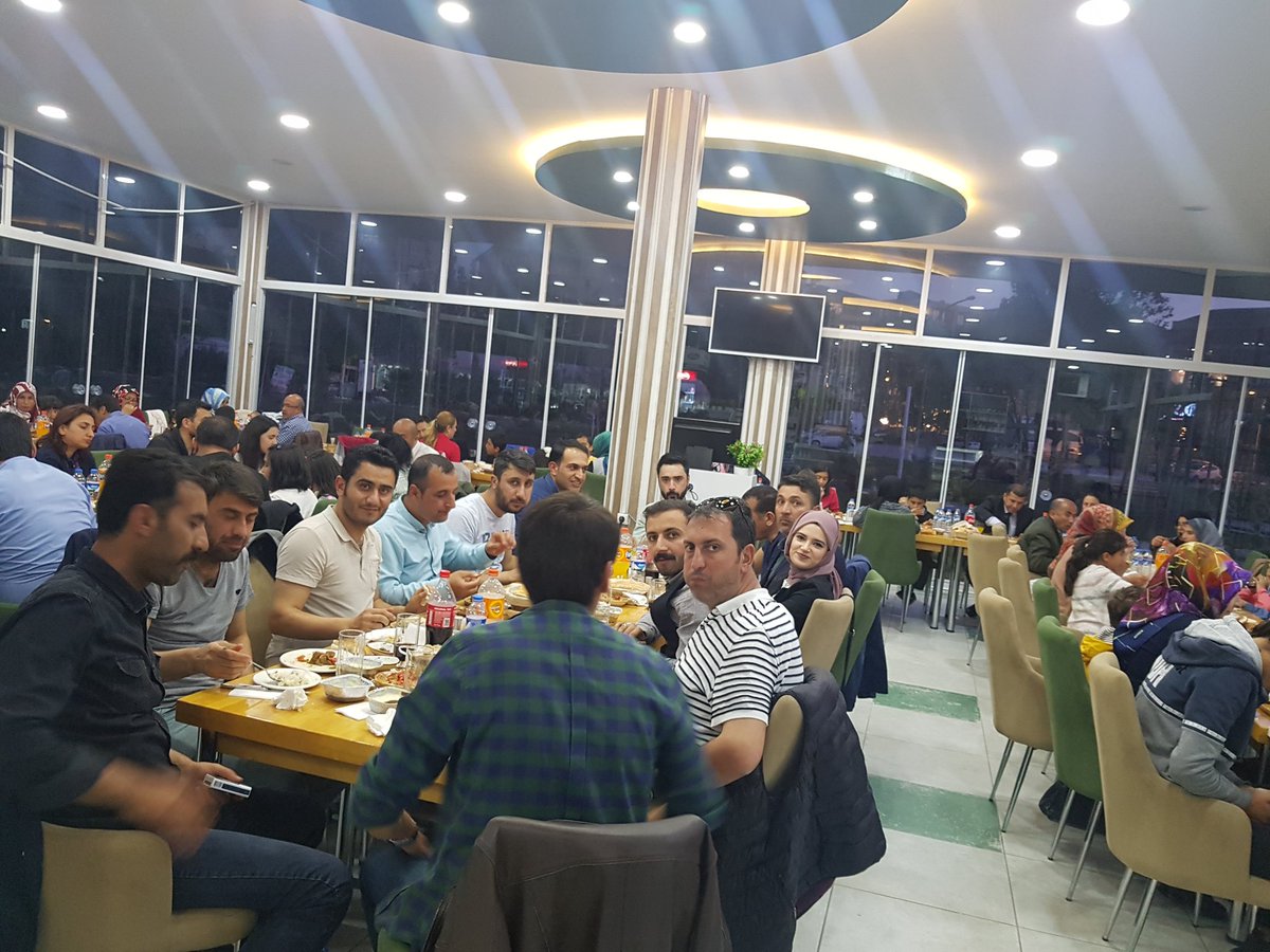 <a href="/IpekyoluTarim/">İPEKYOLU TARIM VE ORMAN MÜDÜRLÜĞÜ</a> olarak geleneksel iftar yemeğimizde biraraya geldik. <a href="/igorentas/">İbrahim Görentaş</a> @ercan6565