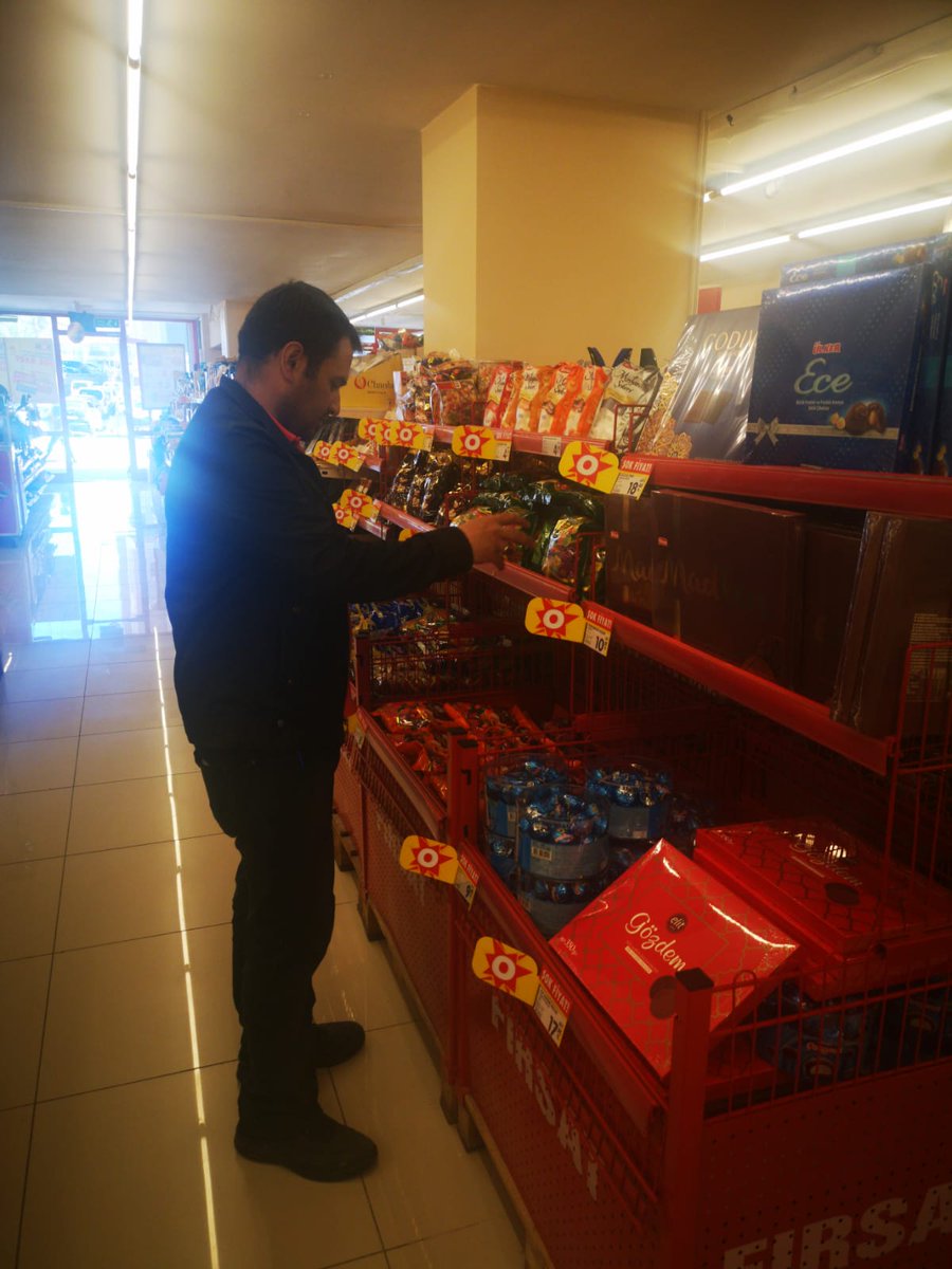 Bahçıvan, Şerefiye ve Valimithatbey mahallelerinde rutin ve takip gıda denetimleri. <a href="/igorentas/">İbrahim Görentaş</a> @ercan6565