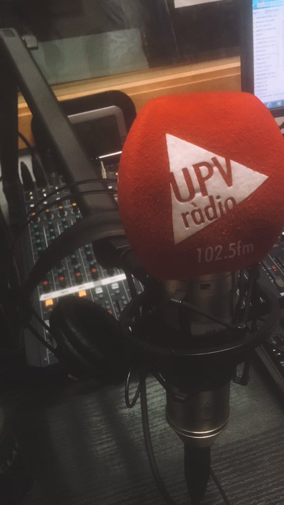 Roberto Chapa Segarra (@robertochapa_) on Twitter photo Me acaban de entrevistar en los estudios de la <a href="/UPV/">Universitat Politècnica de València</a>.
He hablado sobre mi historia, mi trayectoria, cuánto he generado, mis planes de futuro...
El programa se emitirá mañana en la 102.5 a las 17:00.
¡Espero que os guste! Me acaban de entrevistar en los estudios de la <a href="/UPV/">Universitat Politècnica de València</a>.
He hablado sobre mi historia, mi trayectoria, cuánto he generado, mis planes de futuro...
El programa se emitirá mañana en la 102.5 a las 17:00.
¡Espero que os guste!