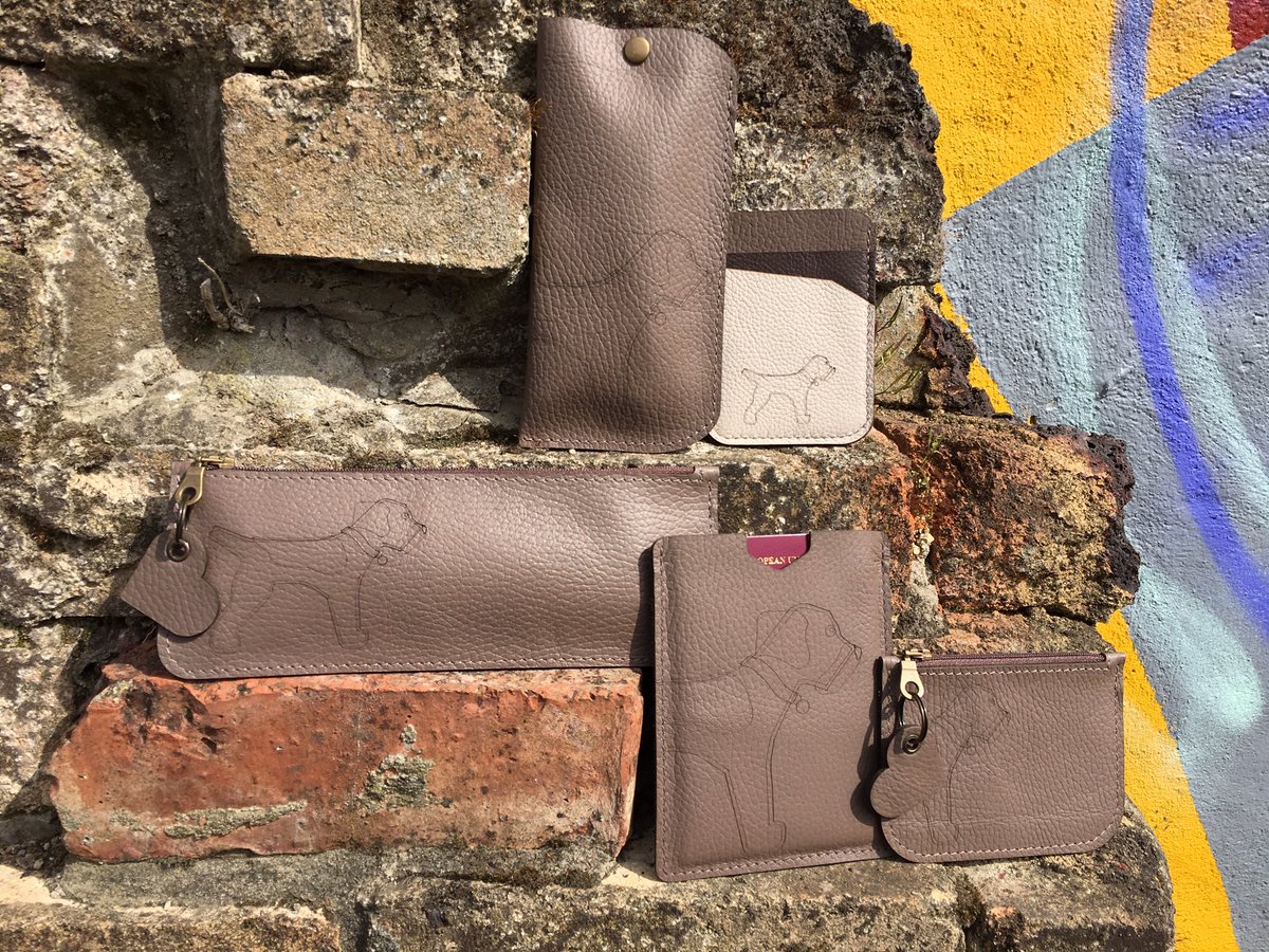 misheleneous's tweet photo. Are you a Taupe or Pink Hint? Just 2 of the colour choices available in the NEW Limited Collection of #leather #accessories range #handmade by @misheleneous &amp; @Pier74_uk at @numondaycom https://t.co/6wQMm51Ck8 🐕 #handmadehour #WoofWoofWednesday #SBS https://t.co/QqUPLWZxfd