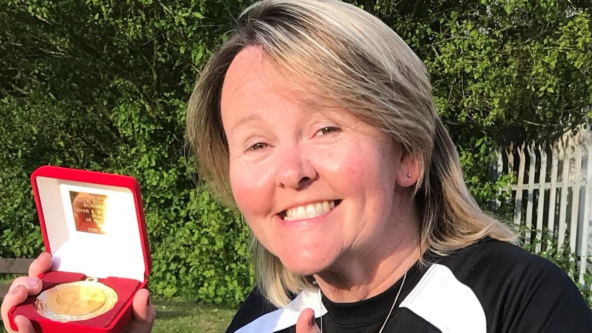 OrrellRounders's tweet photo. Dee finally get her player of the year award for the 2018 season well done https://t.co/Q3Lh6EU0Yx