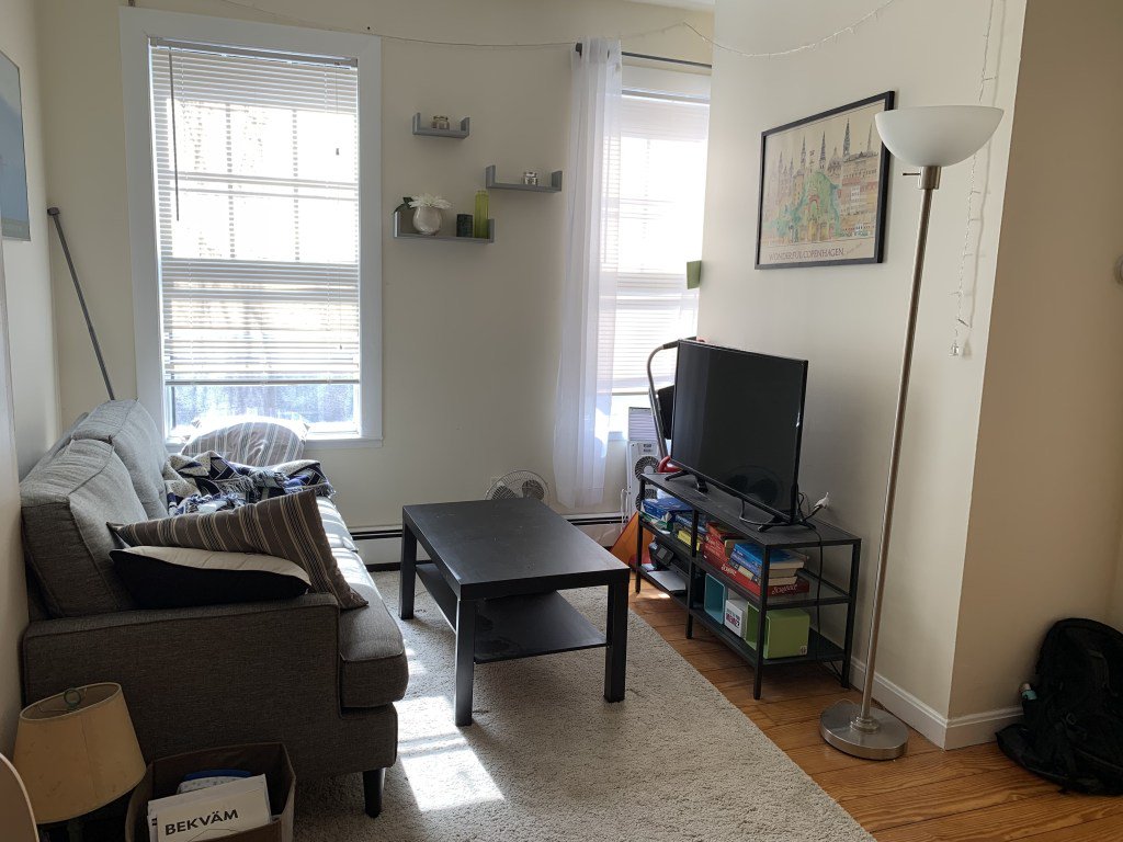 Sunny 3BR Apartment barrygrouprealestate.com/sunny-3br-apar…