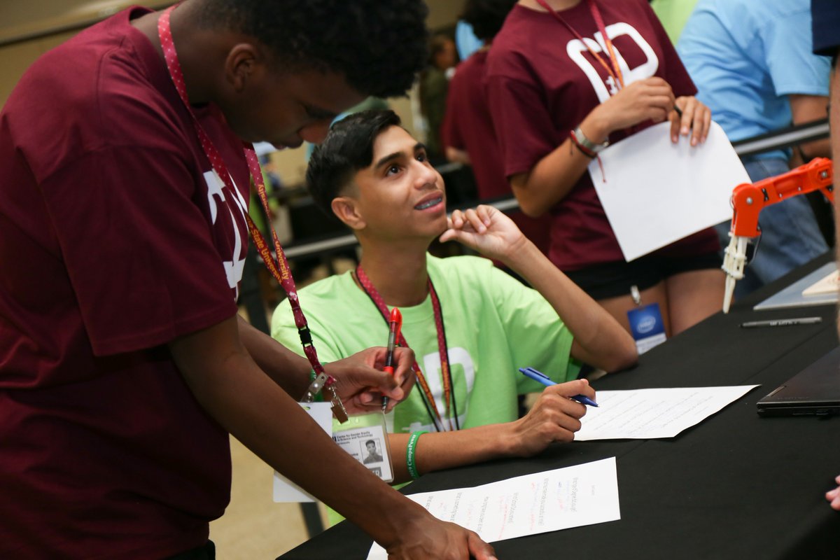 COMPUGIRLS tweet media