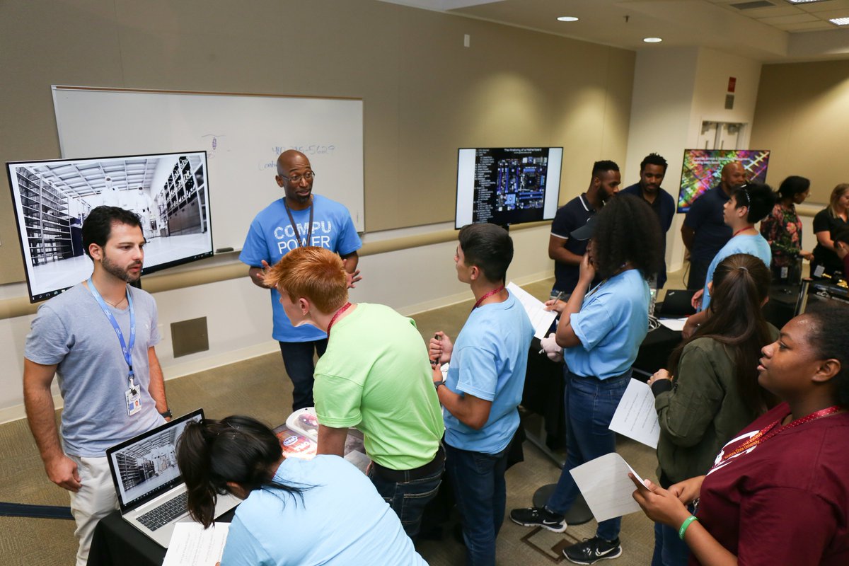 COMPUGIRLS tweet media