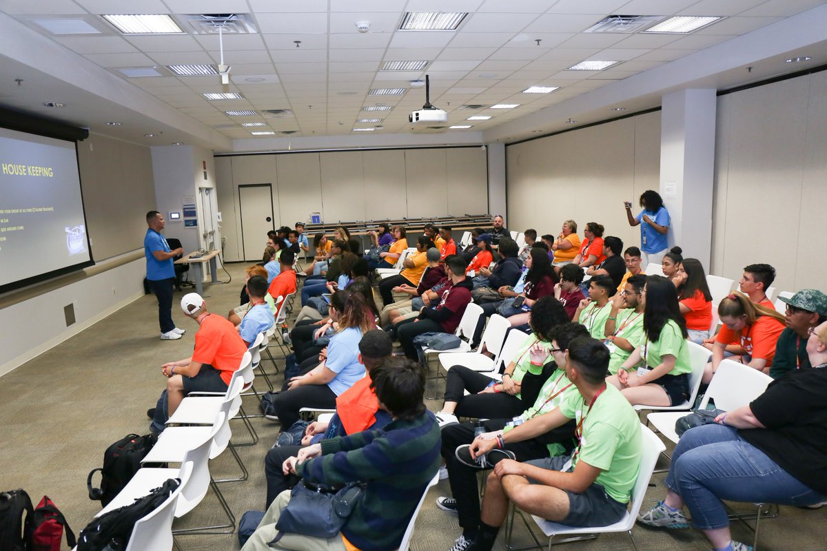 COMPUGIRLS tweet media