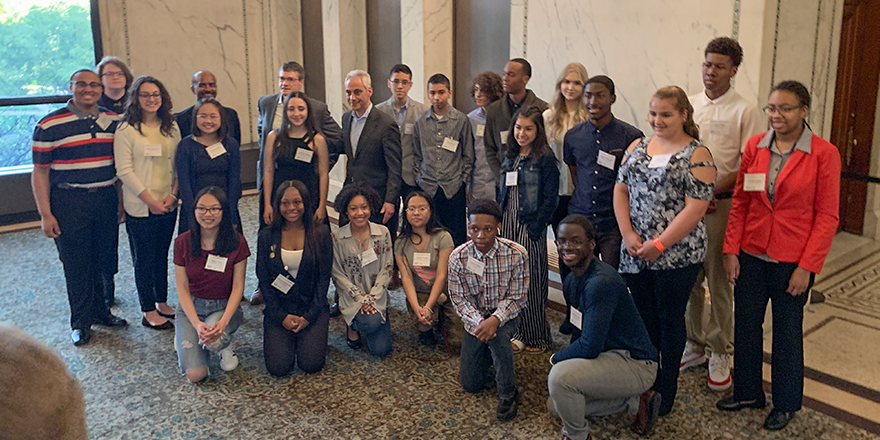 EXP_Global_Inc's tweet photo. #TeamStagger from @LMSAEagles received an Honorable Mention at the BP Student Ideas competition! They proudly accepted the award, surrounded by their peers, educators and @ChicagosMayor. We’re honored to have been a part of their journey! Congratulations! https://t.co/ny4O2pJAem https://t.co/p38SbjB0Dt