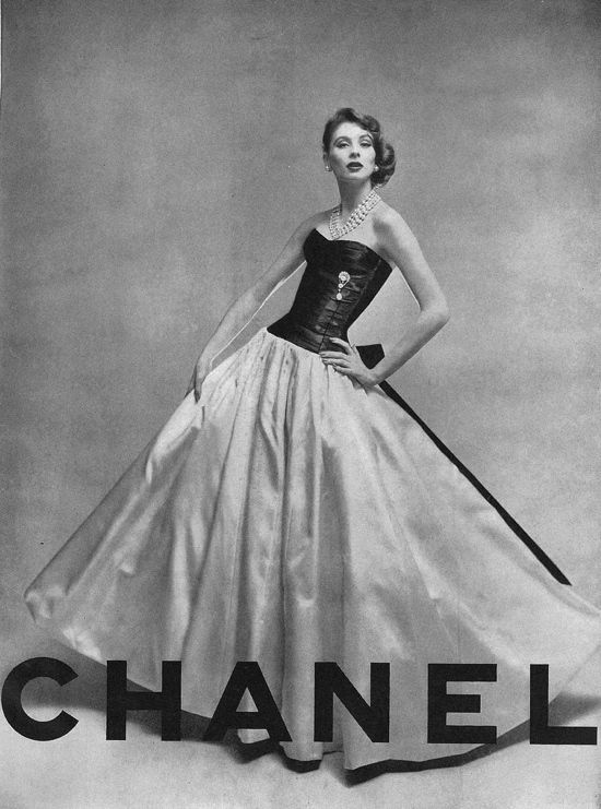 𝔰△n𝒹Ʀ𝒾ηℯ on X: ▫ Suzy Parker in evening gown for Chanel ad