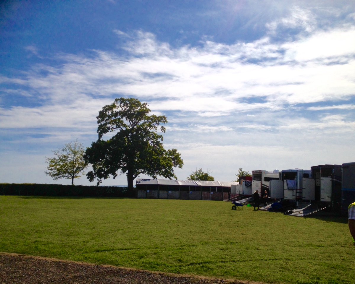 DennyImages's tweet photo. We've arrived @DevonCountyShow. Site looks amazing so thanks to all hard work the site team have put in 👍 Boys settled and I'm looking forward to riding in main ring tomorrow morning. Come on down for great #dayoutwithkids #showing #hunters #countyshow #Familydgayout #horses https://t.co/jy4UmBkn9b