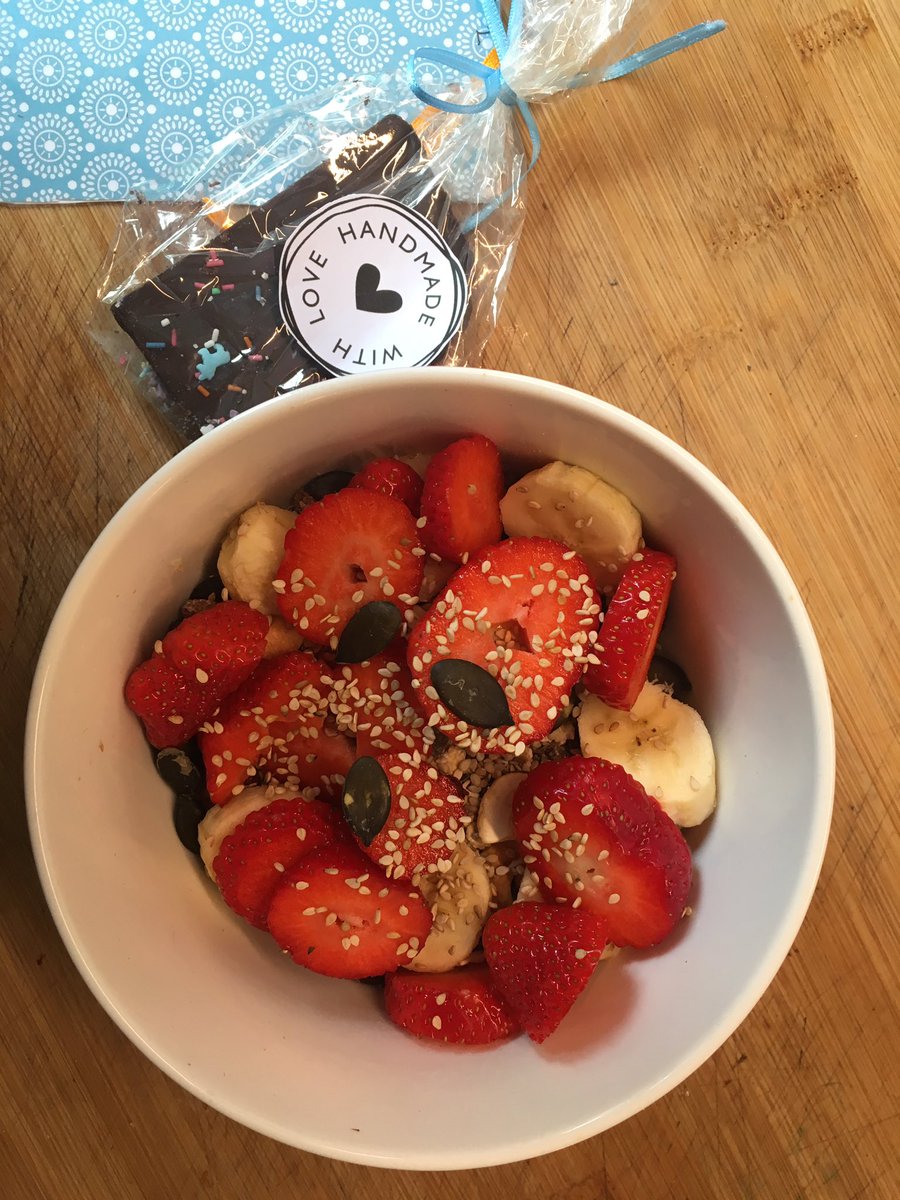 lieblingsspot's tweet photo. Heute gab es Superfood im #Homeoffice 💪🏾 https://t.co/KhL1U90Wpe