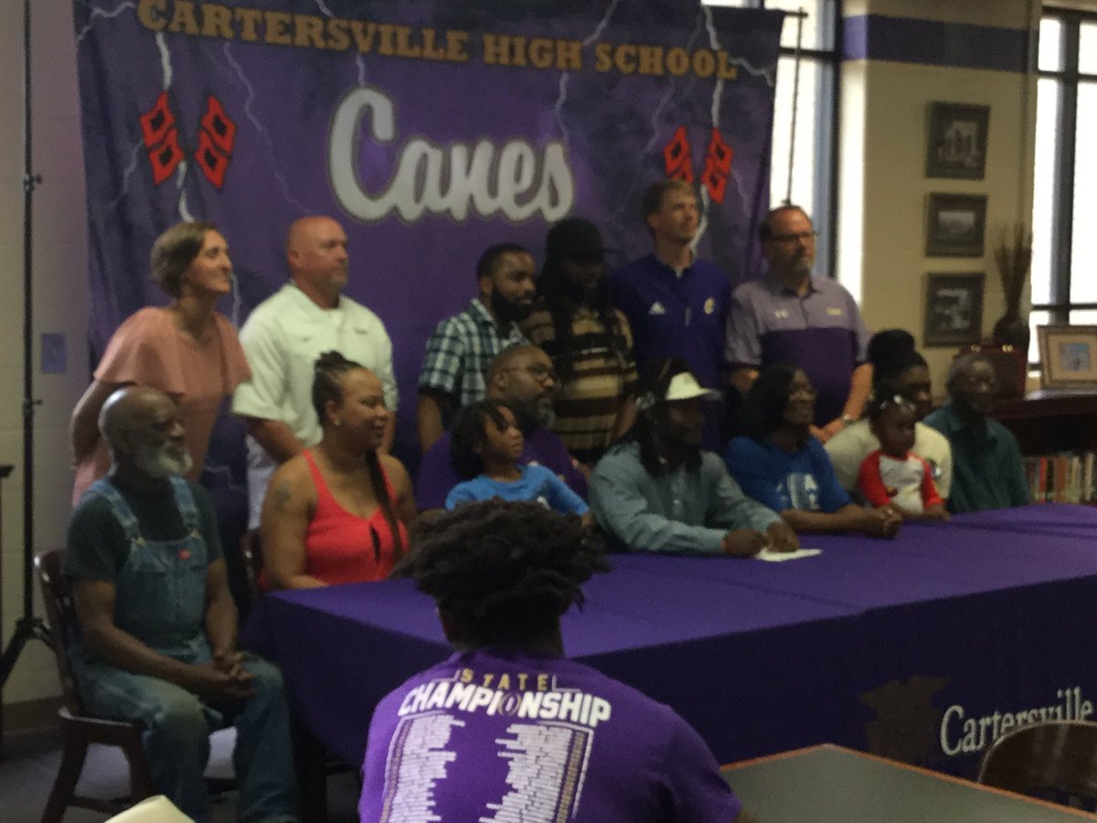 NickSullivanFCN's tweet photo. Covered three signings today: Cartersville volleyball’s Nedu Evans is headed to Augusta University; Cartersville football’s Marcus Gary is off to Allen University in Columbia, South Carolina; and Adairsville baseball’s B.J. Roper will continue his career at Truett McConnell. https://t.co/VVRDkanMnT